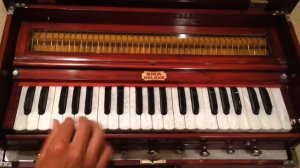 How to play a Maha Mantra/Hare Krishna by Krishna Das on Harmonium