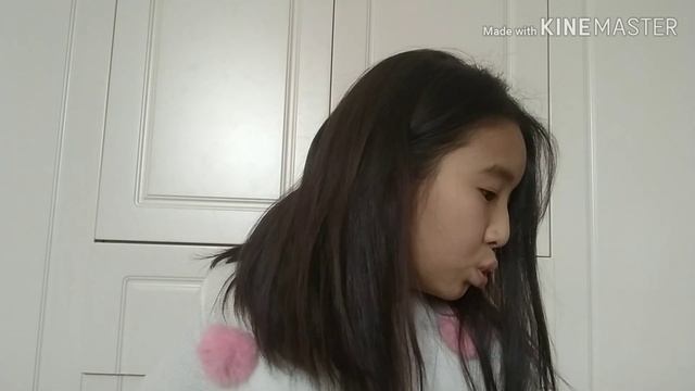 МОИ СТАРЫЕ РИСУНКИ | КАК Я РИСОВАЛА 4 ГОДА НАЗАД???? смотреть онлайн