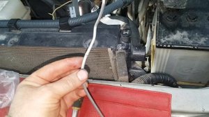 Прадо 150 дизель. Масло на интеркулере. Смотрим что к чему.