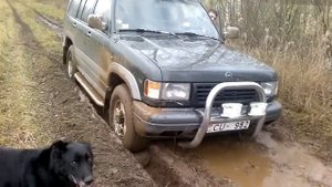 Opel Monterey/Isuzu Trooper. V6