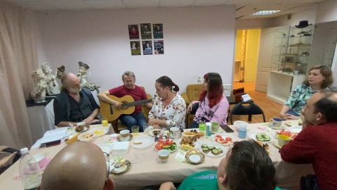 #дмитрийфилимонов #гитарапокругу #посиделки у #алламедникова #москва #люблиморьезнаний #август2024