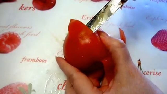 Золотая рыбка из помидора! Goldfish of Tomato. Украшения из помидора. Decoration of Tomato.