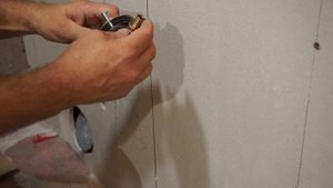 Как установить водорозетки в гипсокартон, при ремонте ванной комнаты.