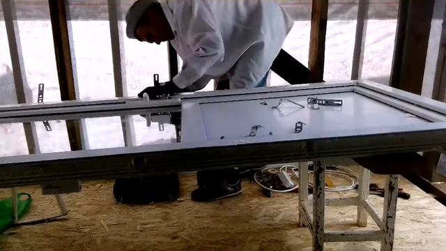Installation of the front door in the frame house / Установка пвх двери с каучуковой пароизоляцией смотреть онлайн