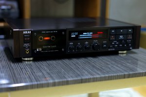 AKAI GX-93