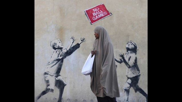 Бэнкси лучший граффитист в мире/Banksy graffitist best in the world смотреть онлайн