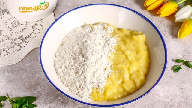 Жареные вареники с вишней