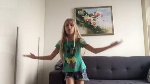 Пою песню голубой вагон