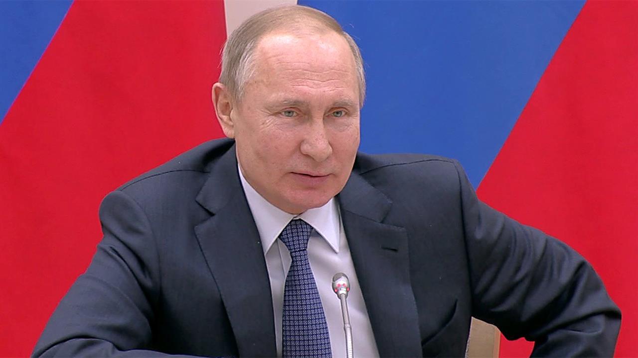 Распоряжение о начале подготовки к проведению обще...по поправкам в Конституцию отдал Владимир Путин