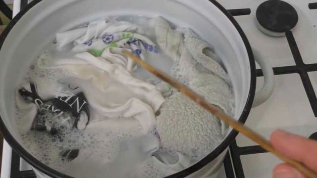 Многие не знают, что при помощи КЛЕЯ можно ОТБЕЛИТЬ, ОТСТИРАТЬ,  убрать ЖЕЛТИЗНУ! смотреть онлайн