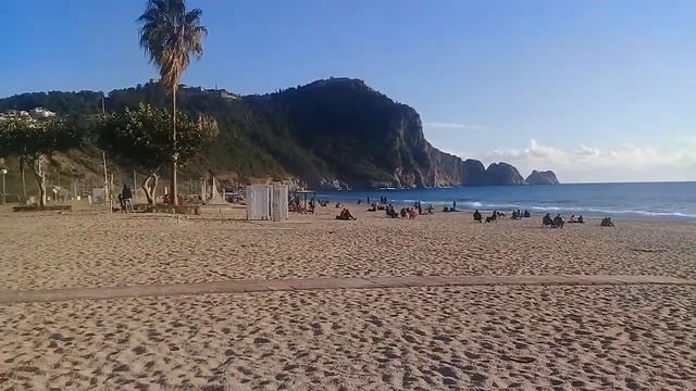 Старый Новый год — Пусть год будет легким,но ярким,приятным,но не пустым! С праздником! ))) смотреть онлайн