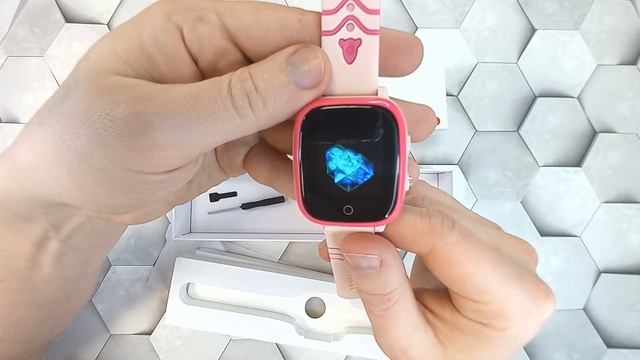 Распаковка смарт-часов FreeBieOn T5 4G розовые смотреть онлайн