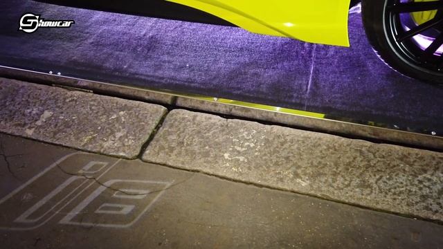 BMW i8 LIMELIGHT EDITION | la sportiva ibrida con interni CARBON NEUTRAL in ALCANTARA