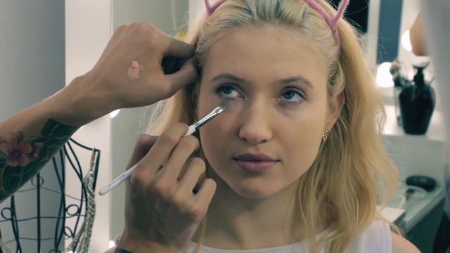 Дневной макияж для жирной кожи. Секреты визажиста. Smart make up.