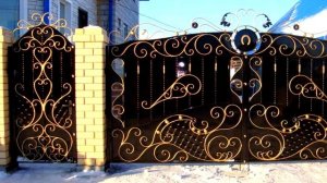 Пример как красиво покрасить кованые ворота калитку черный цвет золото
