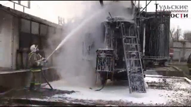 Пожар на трансформаторной подстанции в Плавске смотреть онлайн