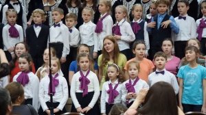 Подмосковные вечера. Хор музыкальной школы Л.Н. Оборина, Москва.