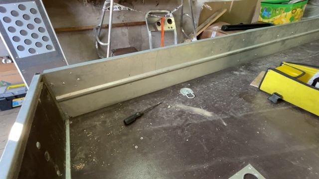 Надуваем лодку Фрегат 400 Jet и ставим ложементы на грузовой прицеп Вектор ЛАВ 81012А. Сахалин 2021 смотреть онлайн