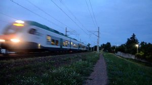 ЭПм-001 с поездом Гомель-Минск на перегоне Бобруйск-Березина.