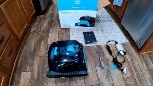 Maytronics DOLPHIN LIBERTY 200 300 400 REVIEW - New WIRELESS Robotic Pool Vacuum