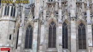 VIENNA, AUSTRIA | VOTIVKIRCHE | ROOSEVELTPLATZ | 1090 WIEN | Analiza’s Adventure