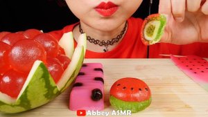 ASMR WATERMELON DESSERTS: CHOCOLATE COVERED WATERMELON, MOCHI, JELLO BALLS, SHEET JELLY MUKBANG 먹방