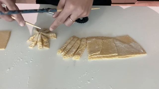 Если у вас есть три яйца, приготовьте Хризантемы хворост? вкусный хворост. Рецепт хворост. смотреть онлайн