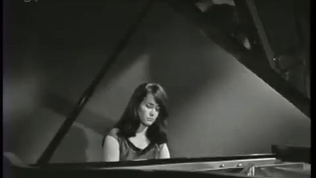 Chopin, Mazurkas Op 24 No 2 & Op 41 No 2, Martha Argerich 1966 смотреть онлайн