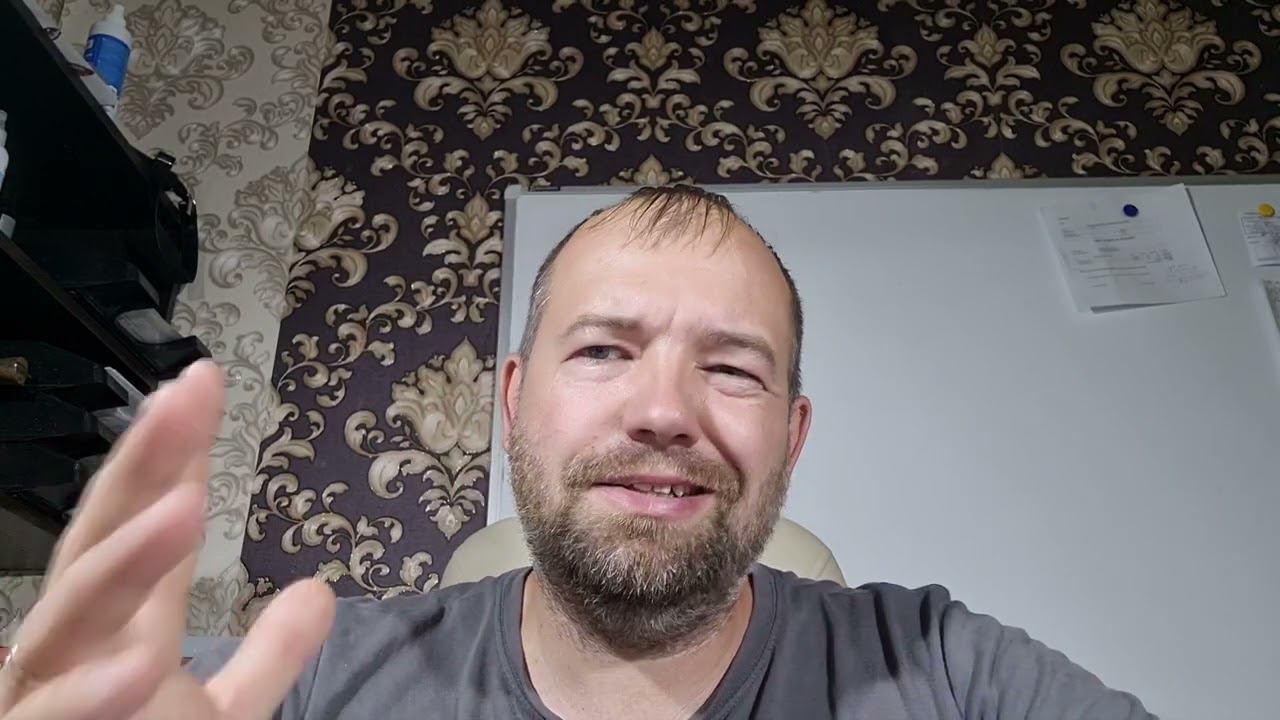 Собака любит меня, чужих ненавидит... Боится купаться... Зоогостиница чувство собак...