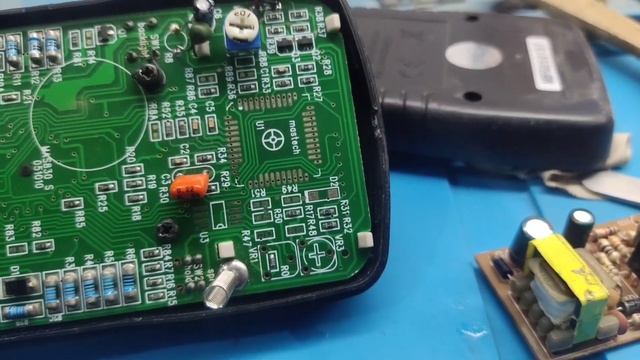 Mastech MAS830L Multimeter Motherboard components View смотреть онлайн