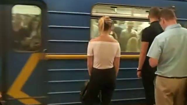 Номерной на станции метро Выдубичи смотреть онлайн