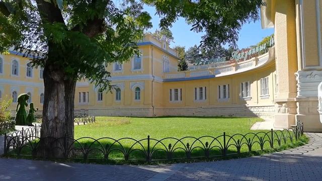 Кисловодск. Октябрь. Курортный бульвар смотреть онлайн