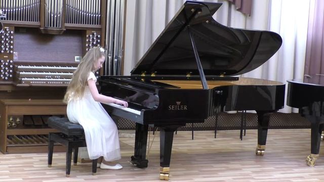 Бузыкина Елизавета, 10 лет - С. Прокофьев - Тарантелла (из цикла Детская музыка) смотреть онлайн