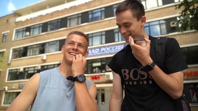 КТО ДОРОЖЕ ОБМЕНЯЕТ ФУТБОЛЬНЫЙ МЯЧ - ЗАБИРАЕТ ВСЕ ДЕНЬГИ (ft. Фил, Прокоп, Гатагов, Форзяр и др.) смотреть онлайн