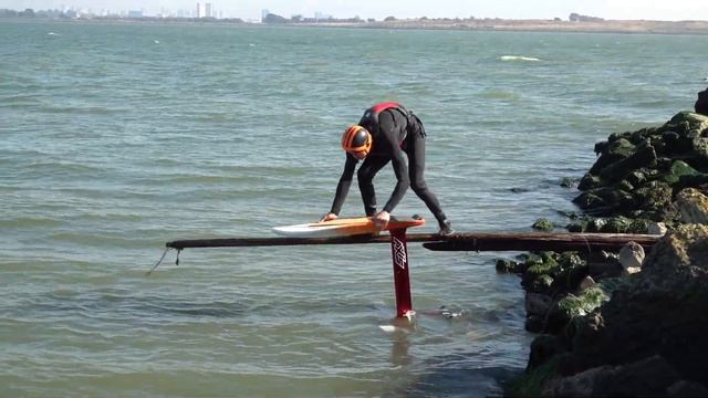 Downwinder - Driftwood "Dock" Start - Foil Surfing смотреть онлайн