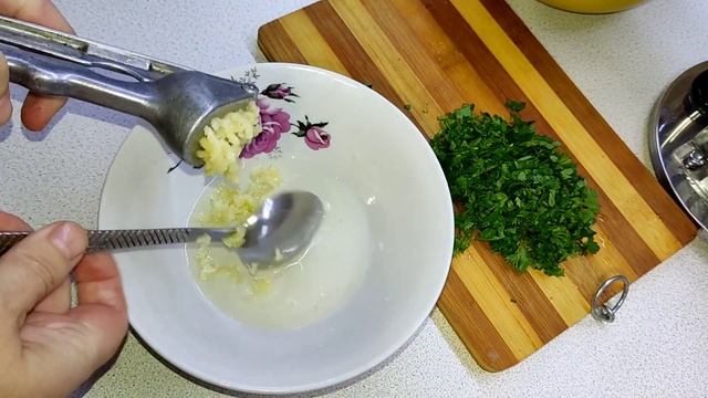 Очень часто делаю.. Запечённые перцы в Ооочень вкусной заправке....