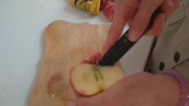 самая вкусная шарлотка за 40 минут!Смотреть всем хозяйкам!(Справится даже ленивый и не опытный)!!! смотреть онлайн