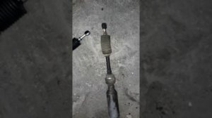 Шевроле Авео .Не включаються передачи на Автомат коробке .Заклинил Рычаг(трос) Акпп