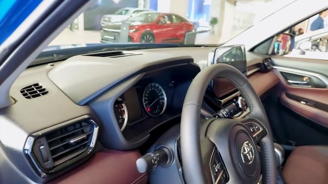 The Urban Cruiser 2023: Better Than a Toyota Corolla? смотреть онлайн