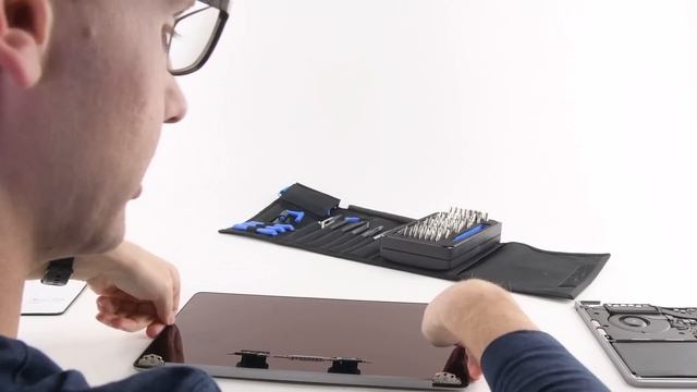 MacBook Pro Flexgate Follow Up! Has Apple Addressed The Issue??? смотреть онлайн