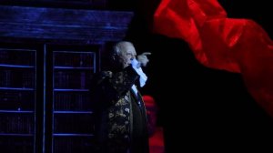 Леонид Якубович в роли Гарпагона в спектакле "Скупой". Новый театр