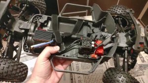 Arrma Senton 4X4 3S BLX Brushless Short Course - Распаковка и первые впечатления