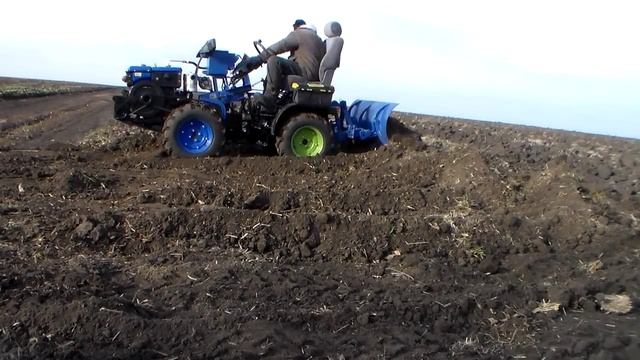 Самодельный бульдозер минитрактор смотреть онлайн
