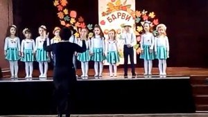КУПИЛА МАМА ЛЕШИ ОТЛИЧНЫЕ ГАЛОШИ Исполняет детский коллектив