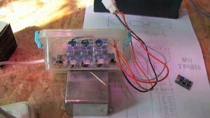 АККУМУЛЯТОР ЛИТИЙ ИОННЫЙ НА 12 ВОЛЬТ И ЗАРЯДКА СВОИМИ РУКАМИ для подсветки на электро велосипед