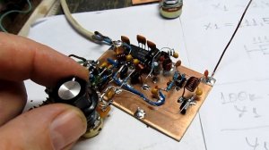 УКВ тюнер с УВЧ на два диапазона.