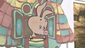 Художники-волонтеры из Костромы рисуют на стенах поликлиник героев мультфильмов и сказок