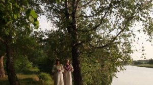 Поет АЛЛА ОЛЕЙНИКОВА и Елена Гаценко