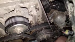 ручное вращение двигателя для проверки подклиниваний