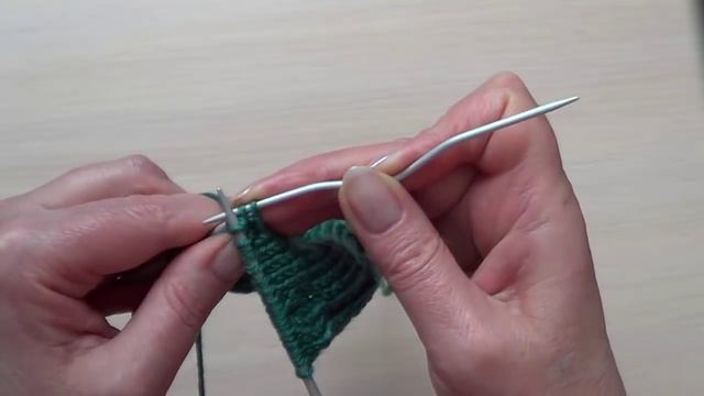 Вязание простого узора АРАНЫ спицами
